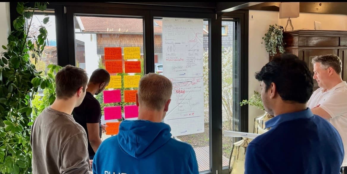 João Thaira presenting at Blue Avenir, Germany
